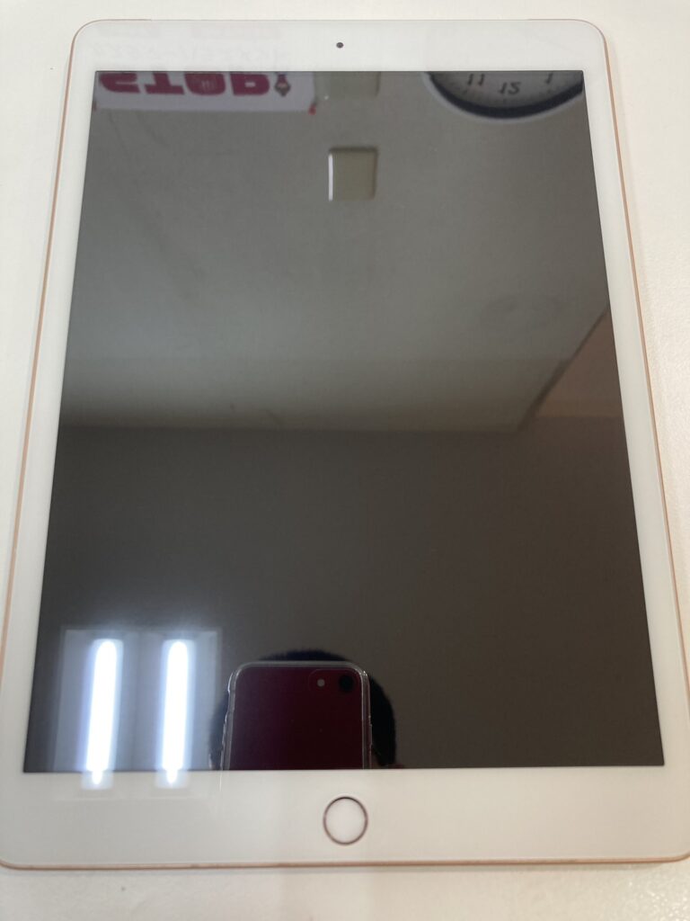 新しいガラスに交換修理したiPad