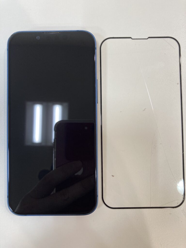 新しい保護フィルムに交換した