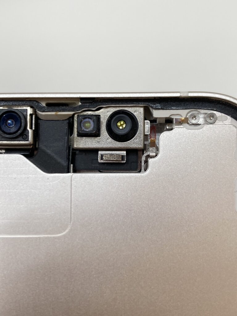 iPhoneの繊細なカメラ部分