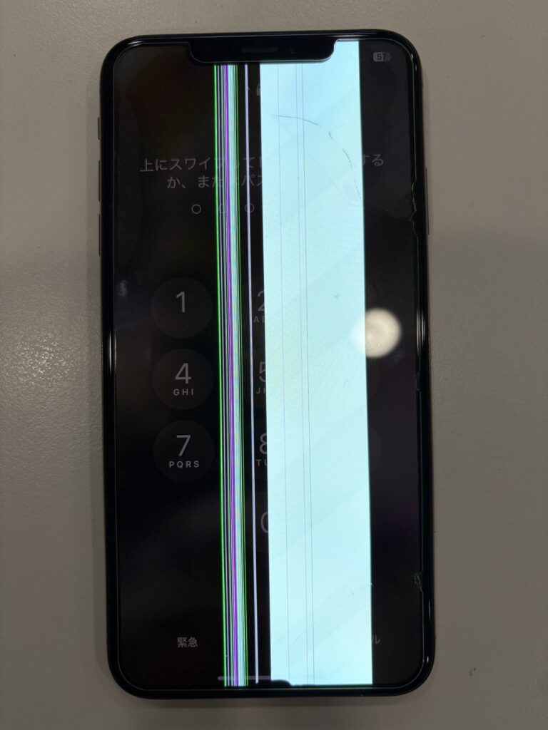 iPhonexsmax 画面に縦の線