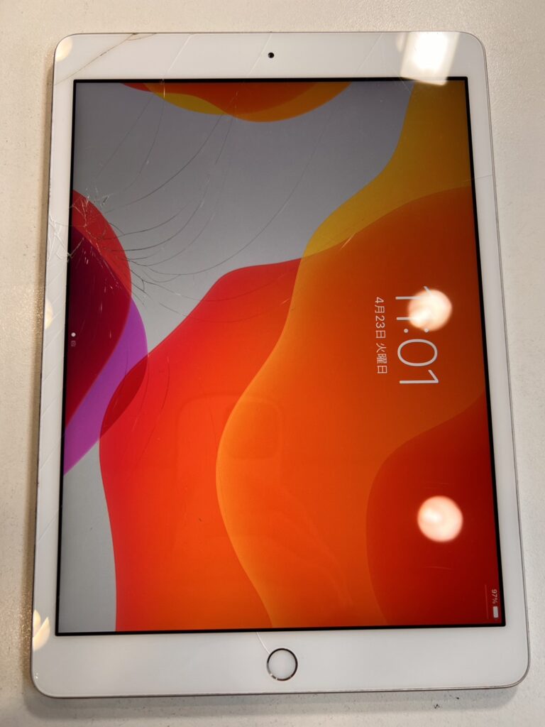 アイパッド ガラス割れ